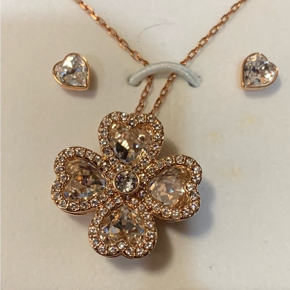 Swarovski Gold Necklace with Crystal Accents - Picture 2 of 7